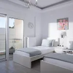 Ira Villa Agriana